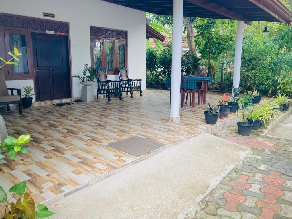 Ameena Homestay Tangalle Exteriör bild