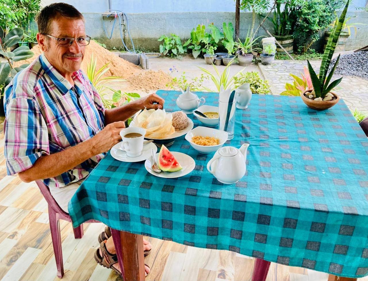 Ameena Homestay Tangalle Exteriör bild