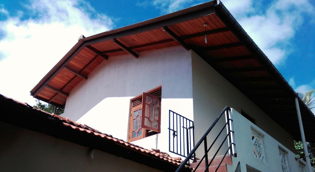 Ameena Homestay Tangalle Exteriör bild