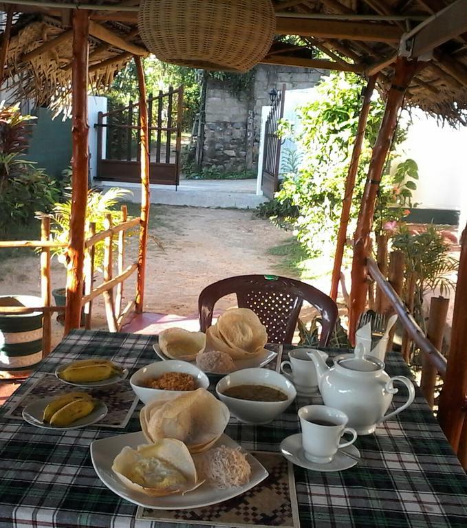 Ameena Homestay Tangalle Exteriör bild